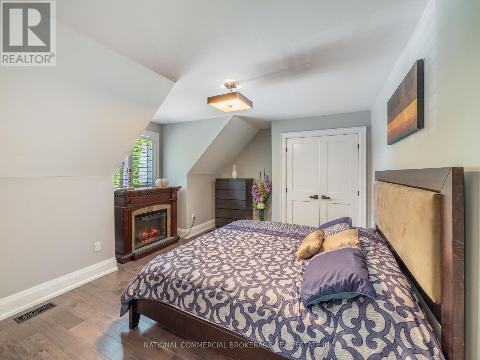 10088 OLD PINE CREST ROAD Image 18