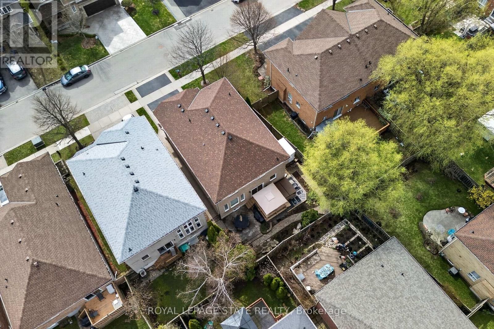 2261 GROUSE LANE Image 44