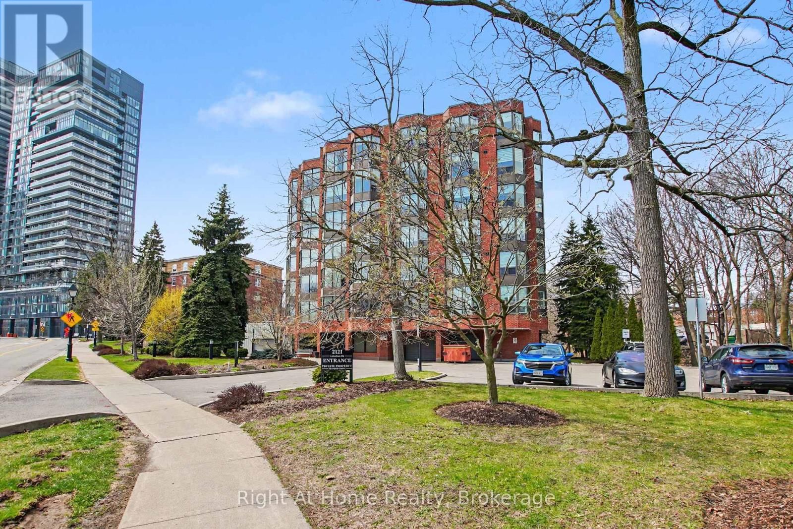 405 - 2121 LAKESHORE ROAD Image 1