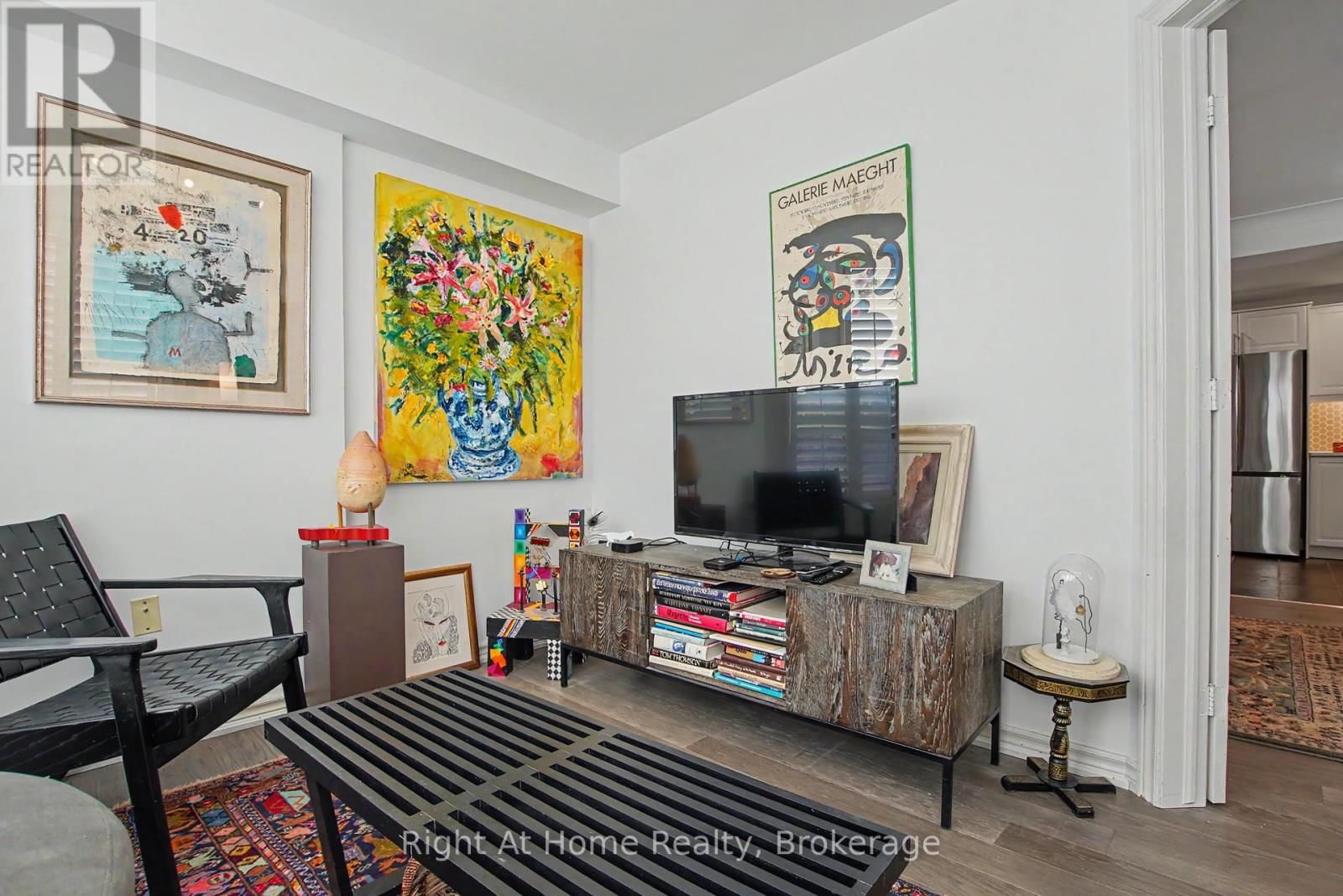 405 - 2121 LAKESHORE ROAD Image 14