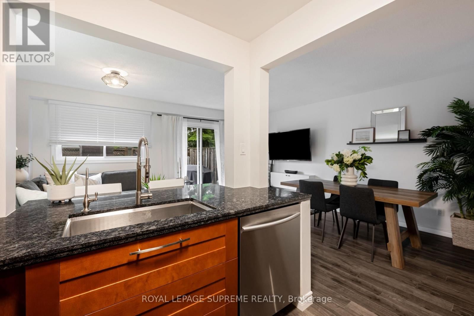 31 - 31 ORANGE MILL COURT Image 10