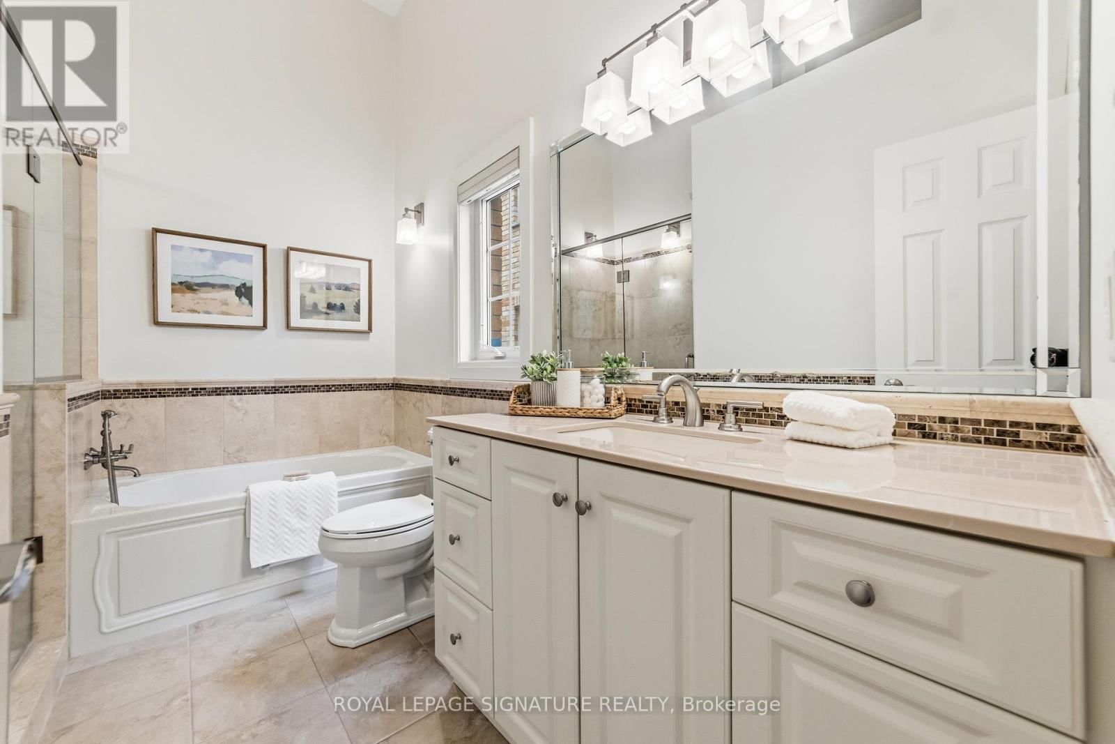 41 - 223 REBECCA STREET Image 18