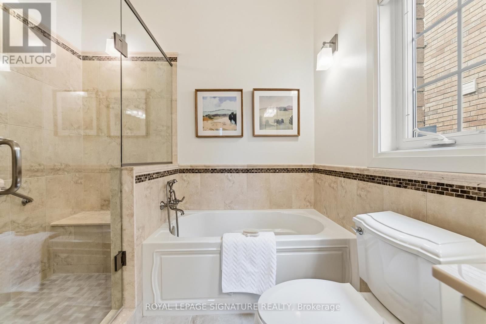 41 - 223 REBECCA STREET Image 19