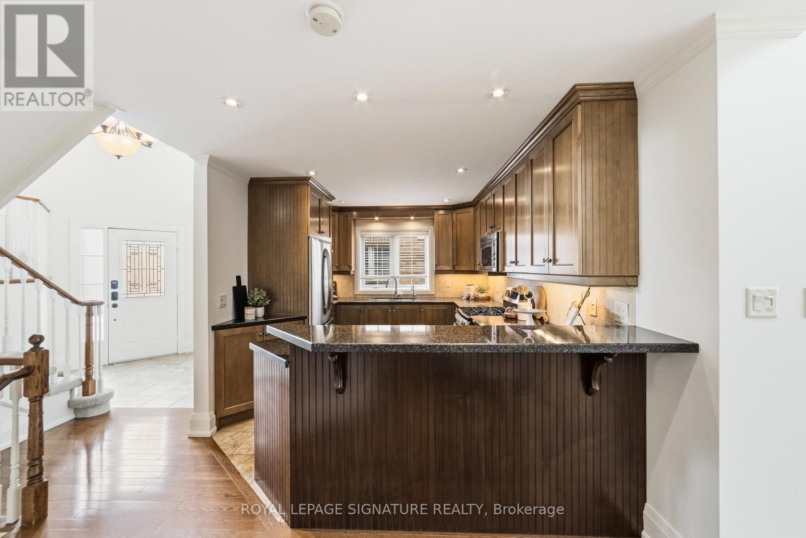 41 - 223 REBECCA STREET Image 8