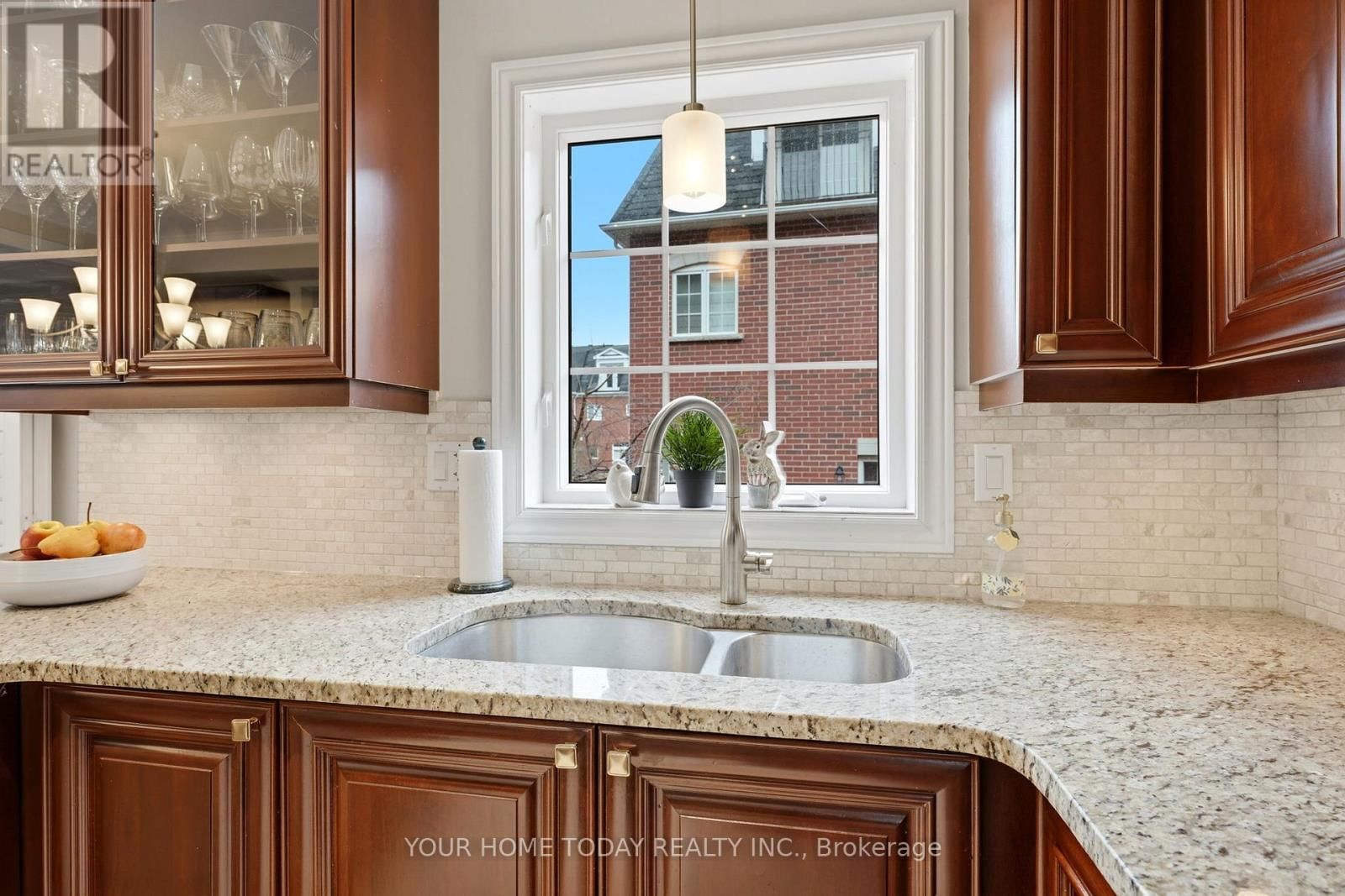 24 WESLEYAN STREET Image 10