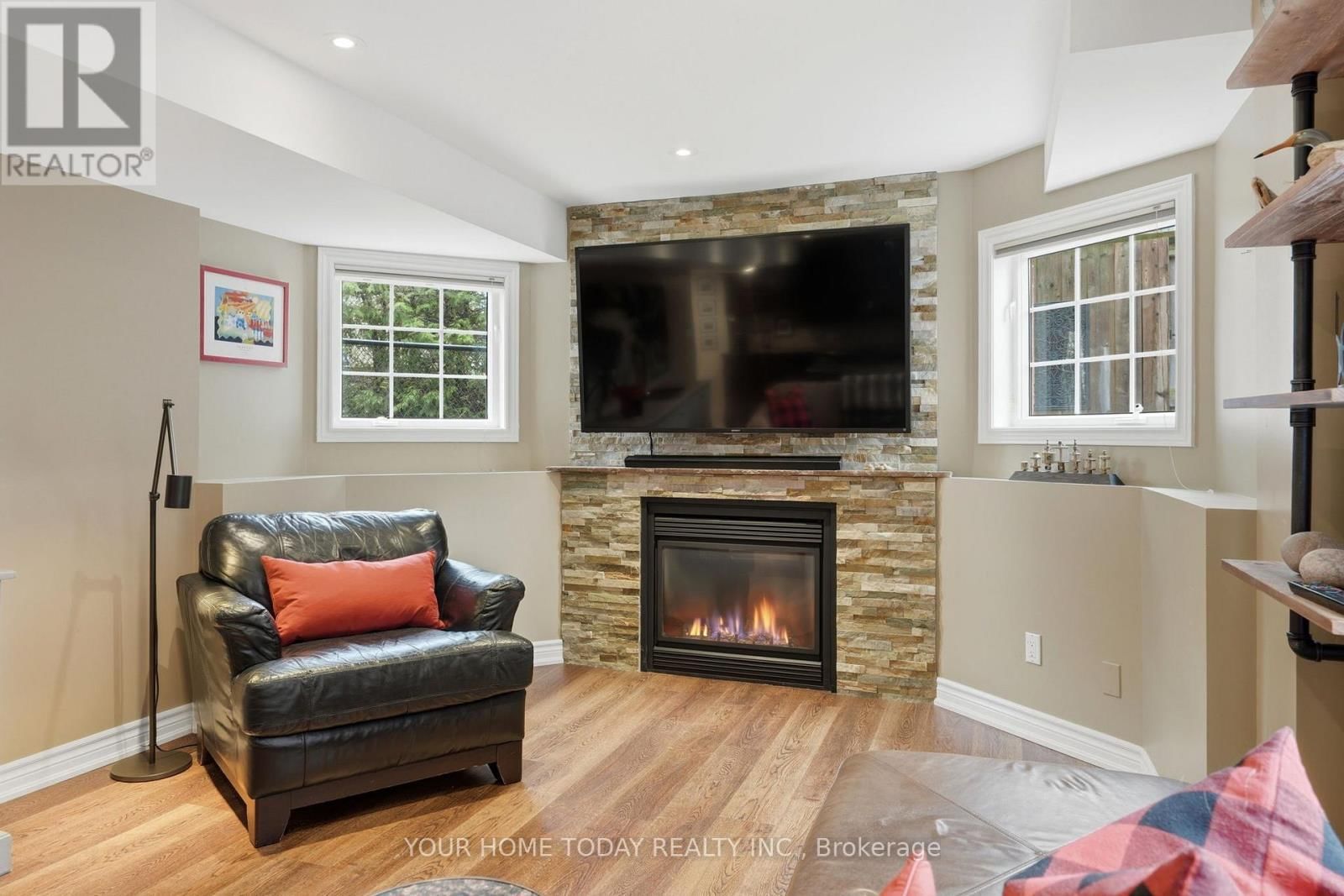 24 WESLEYAN STREET Image 34