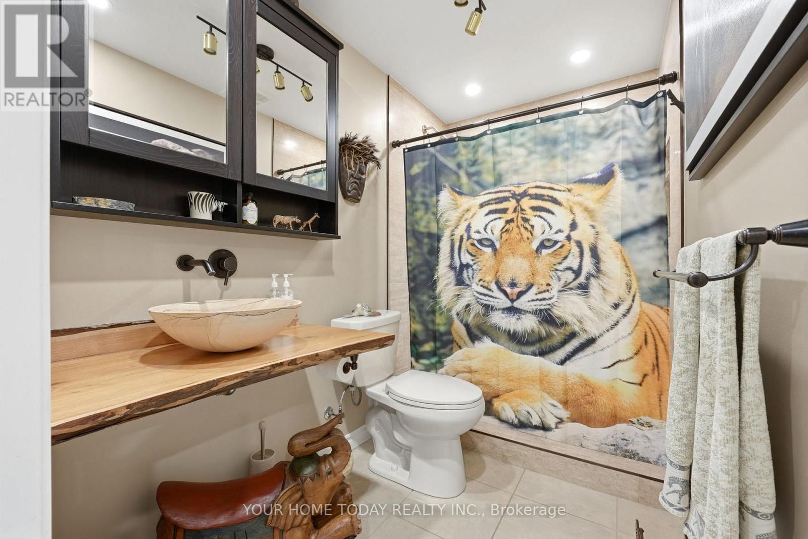 24 WESLEYAN STREET Image 37