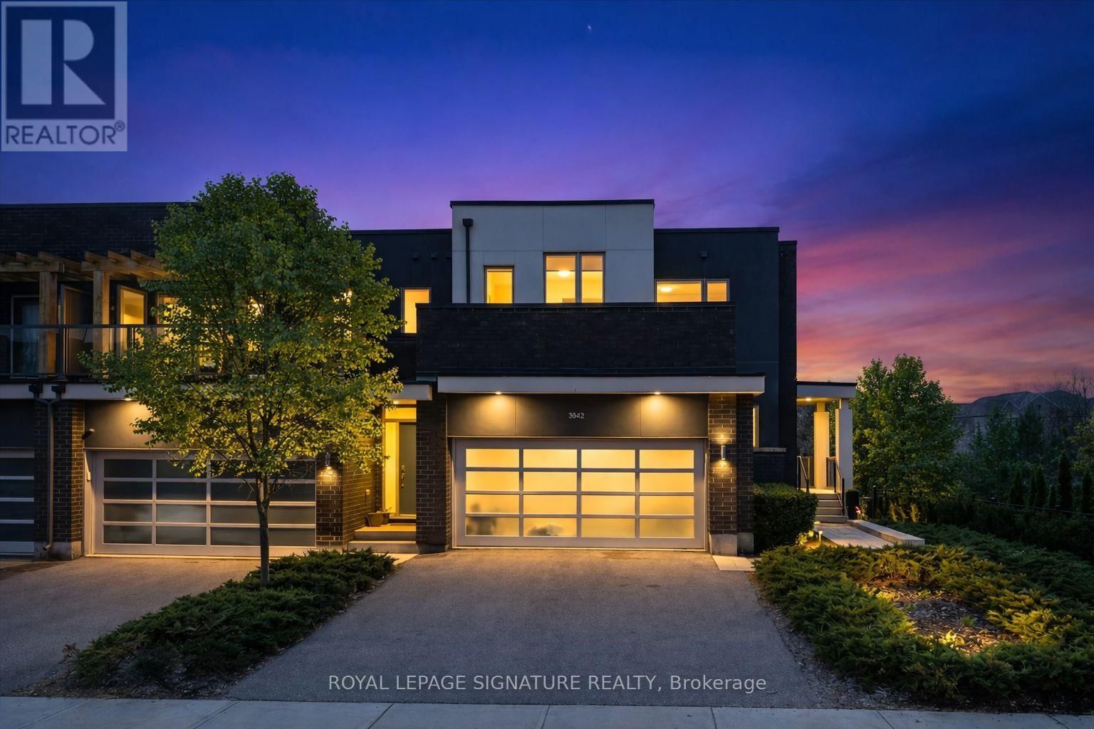 19 - 3042 CREEKSHORE COMMON Image 1