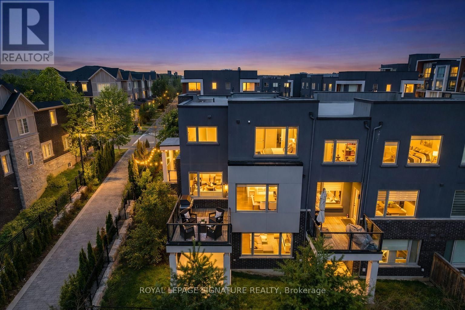 19 - 3042 CREEKSHORE COMMON Image 29