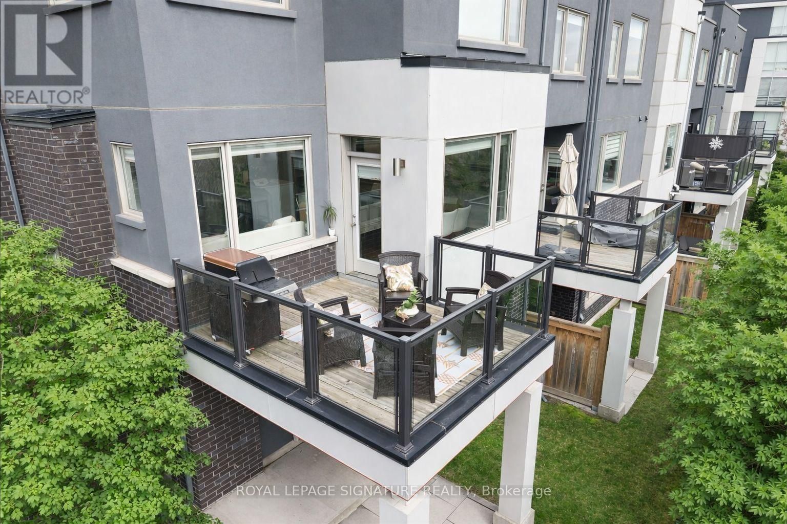 19 - 3042 CREEKSHORE COMMON Image 32