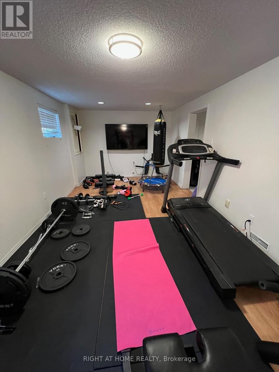 2516 PARMEER DRIVE Image 34