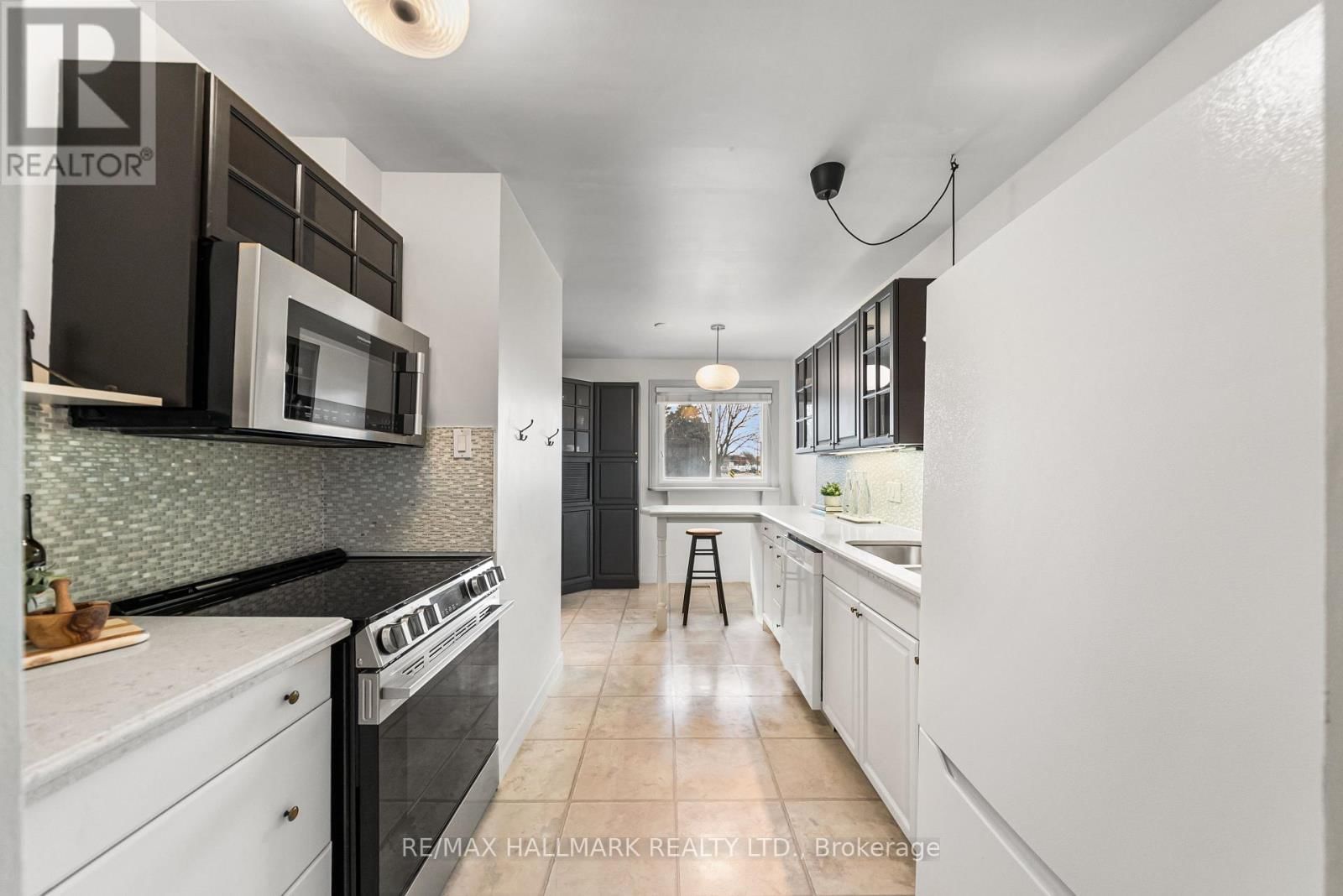 619 TIMBER LANE Image 8