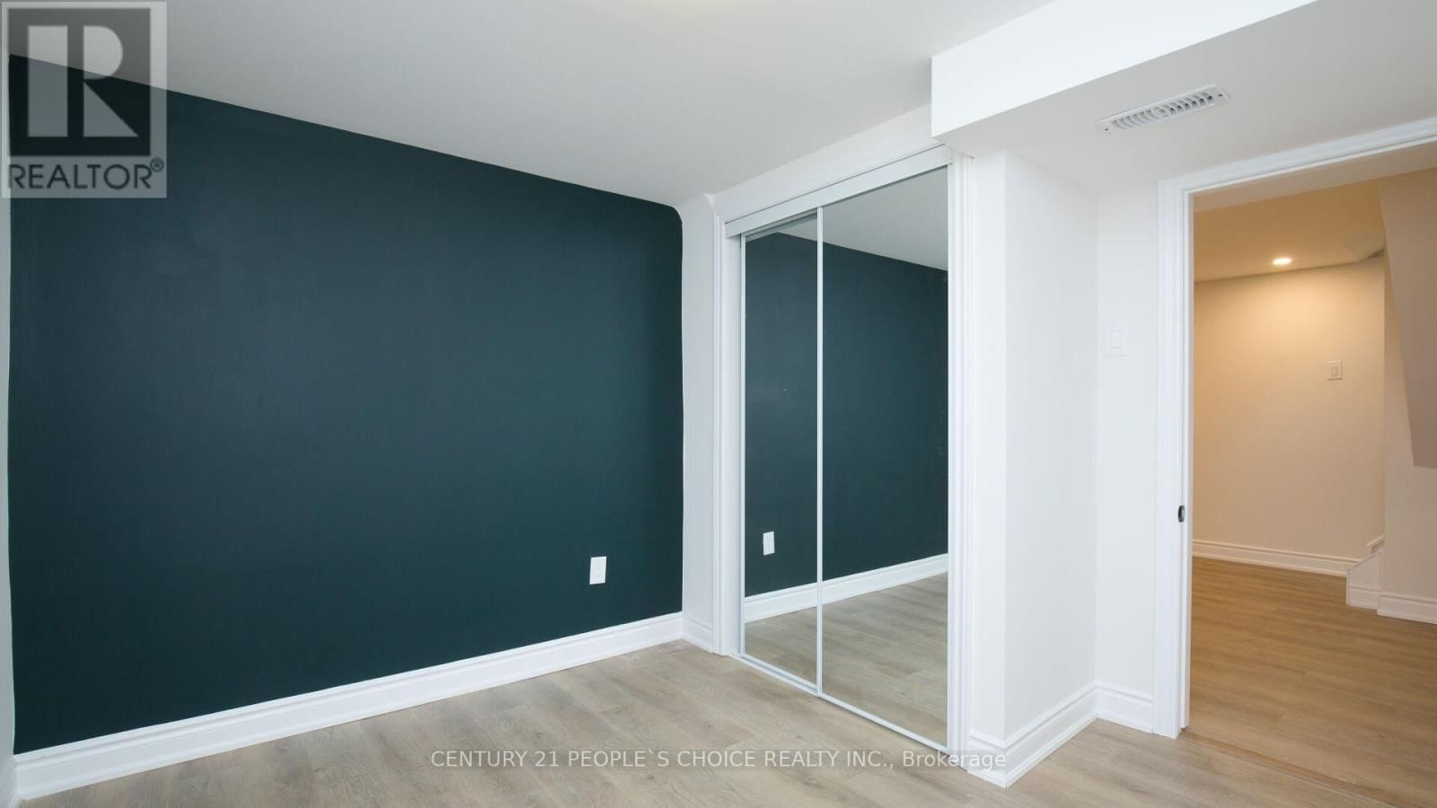 2 BETTERIDGE LANE WEST Image 24