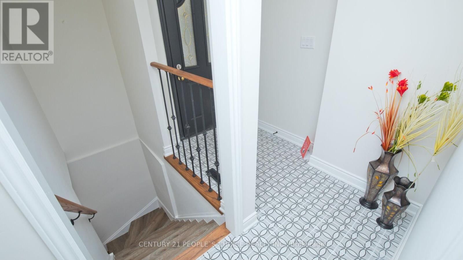 2 BETTERIDGE LANE WEST Image 4