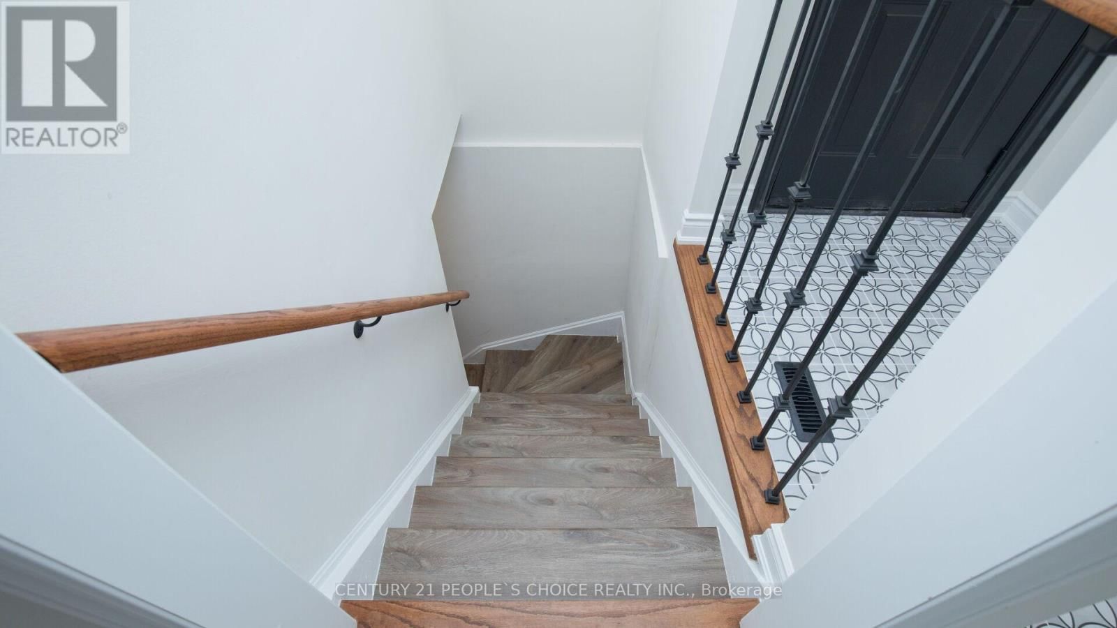 2 BETTERIDGE LANE WEST Image 5