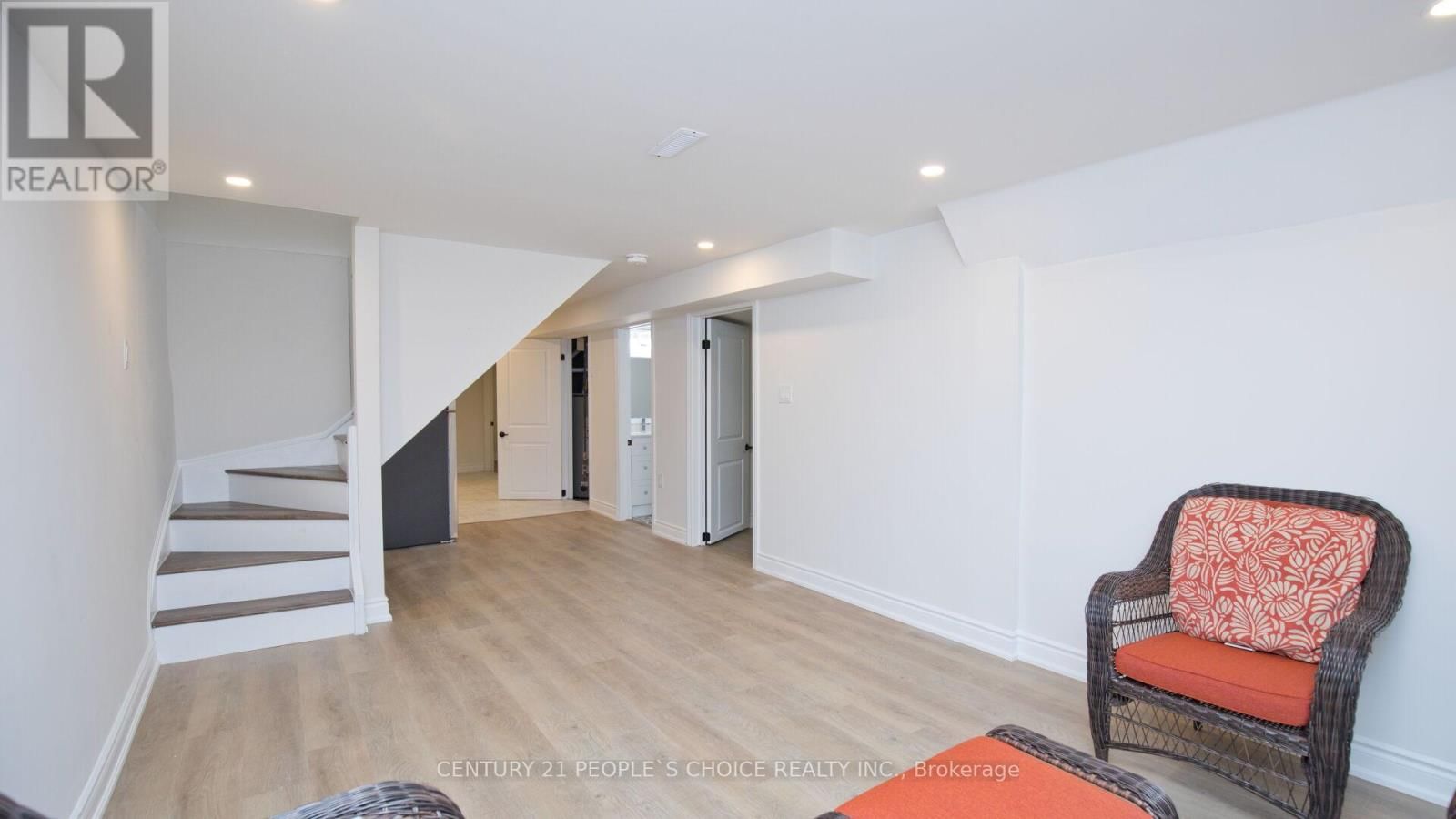 2 BETTERIDGE LANE WEST Image 8