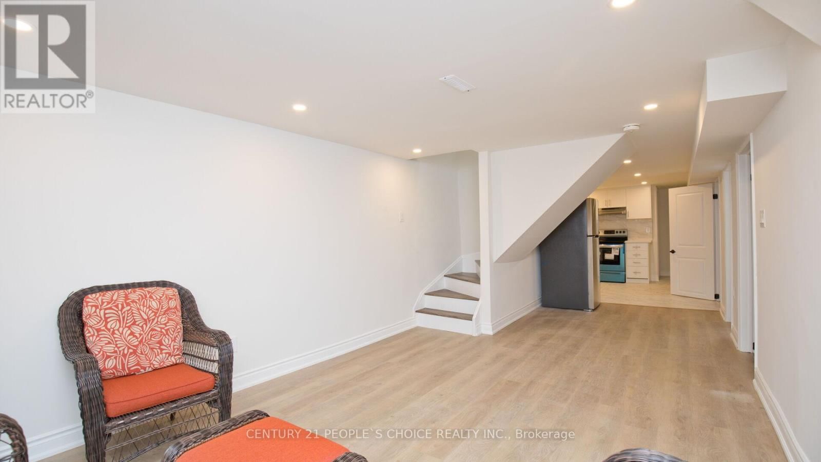 2 BETTERIDGE LANE WEST Image 9