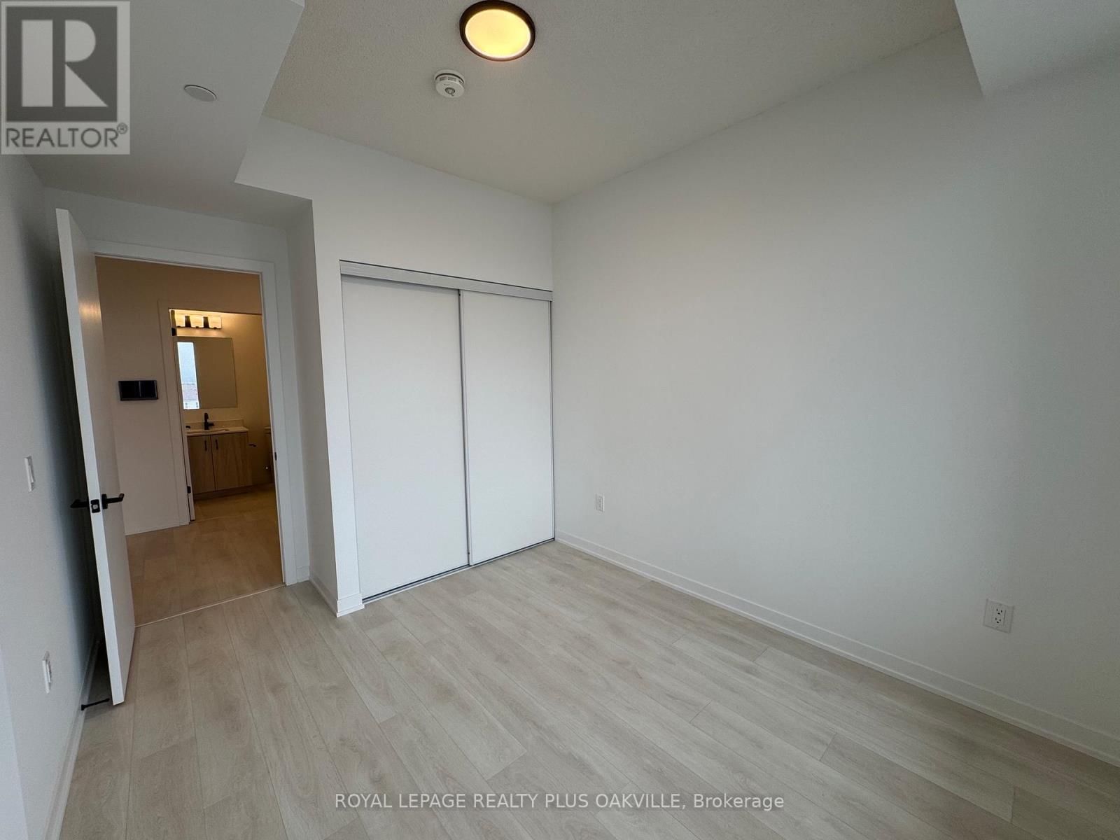 505 - 4878 POWERS COMMON Image 18