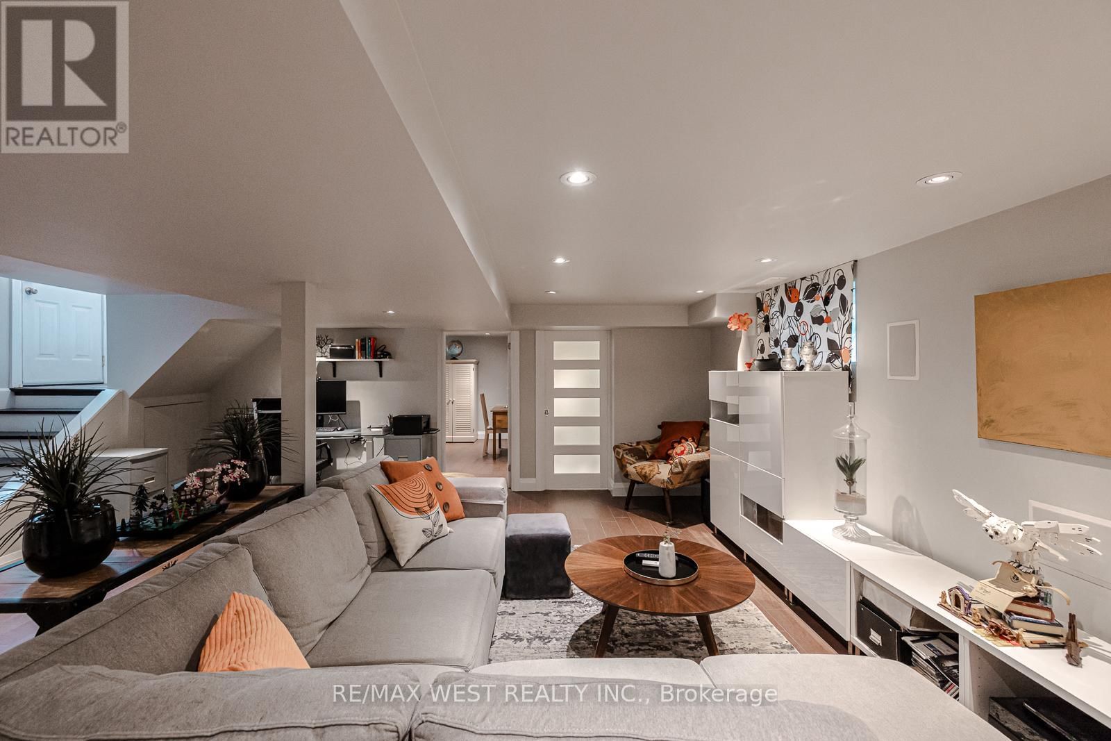 17 SAYBROOK AVENUE Image 24