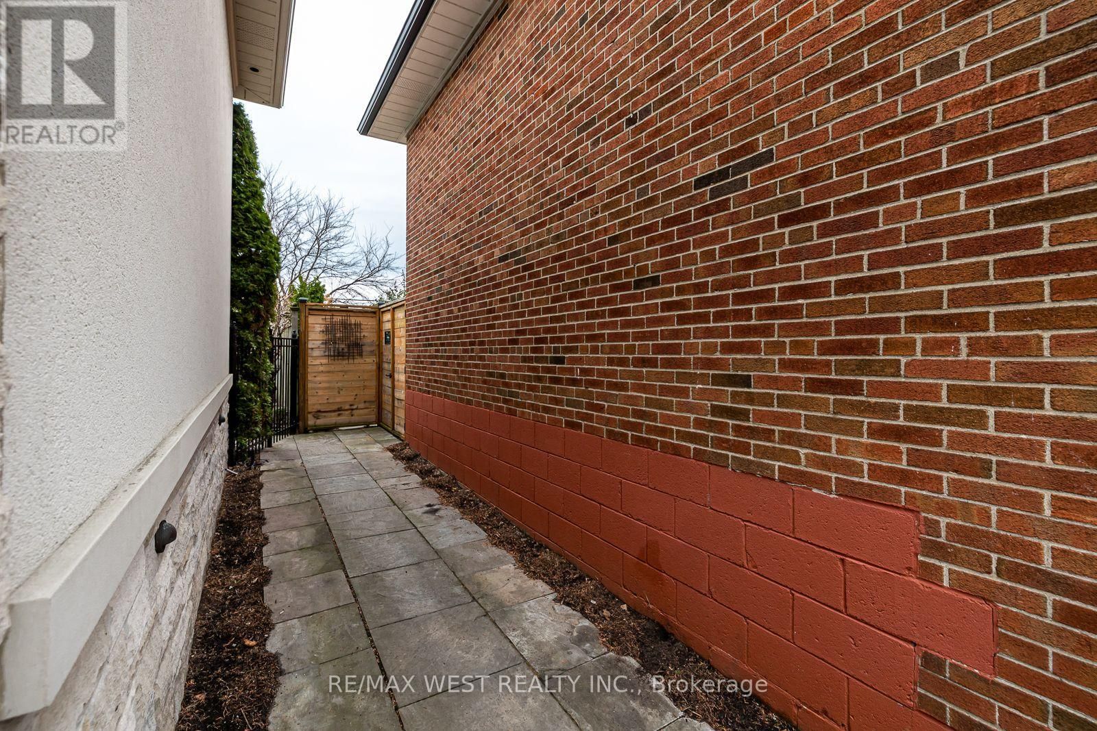 17 SAYBROOK AVENUE Image 3