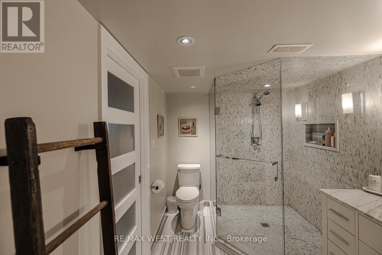 17 SAYBROOK AVENUE Image 32