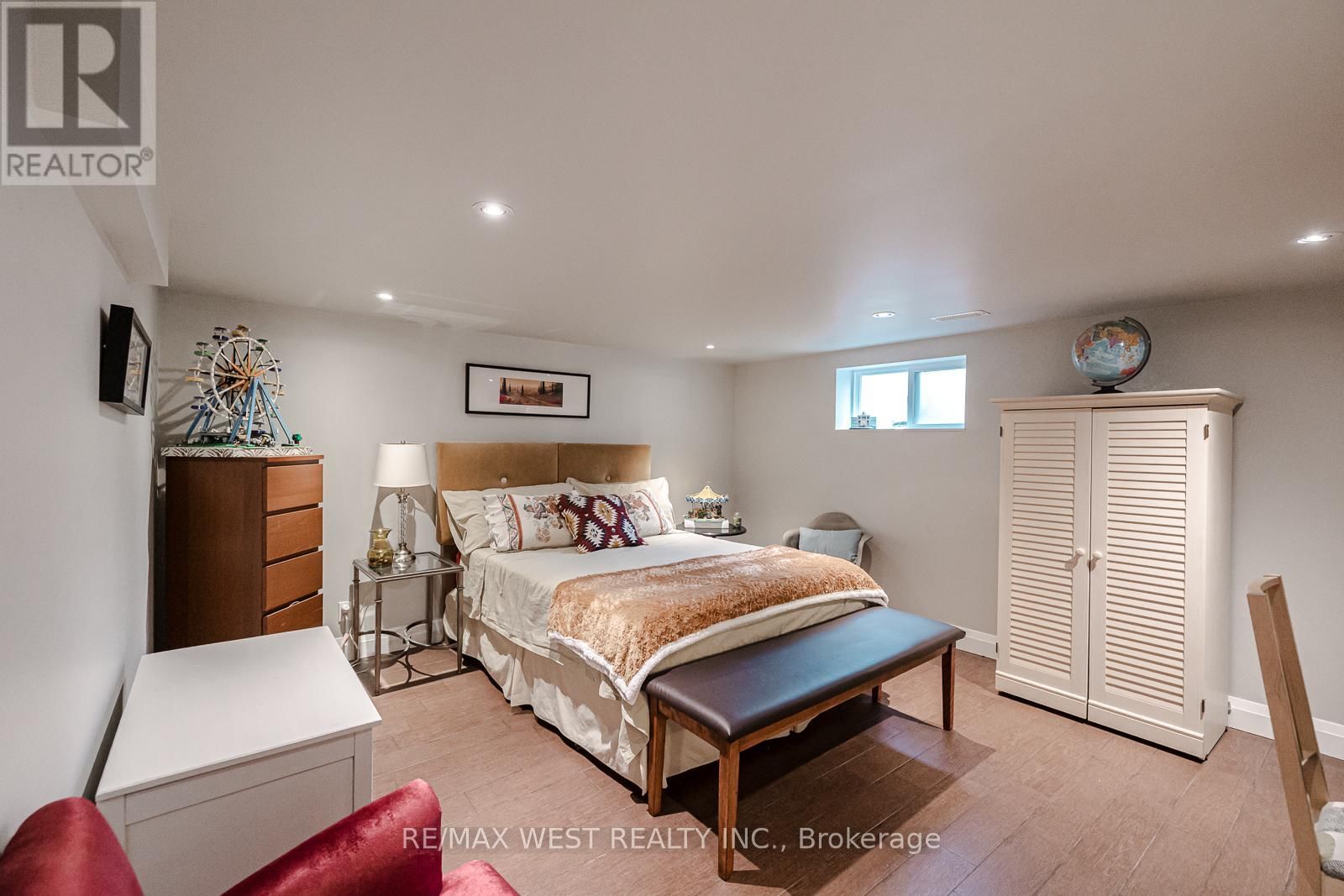 17 SAYBROOK AVENUE Image 33