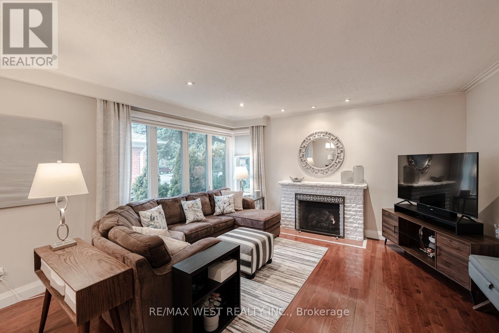 17 SAYBROOK AVENUE Image 6