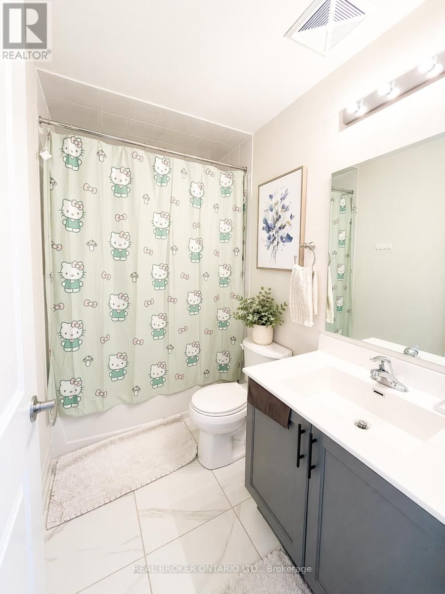 110 - 1593 ROSE WAY Image 14