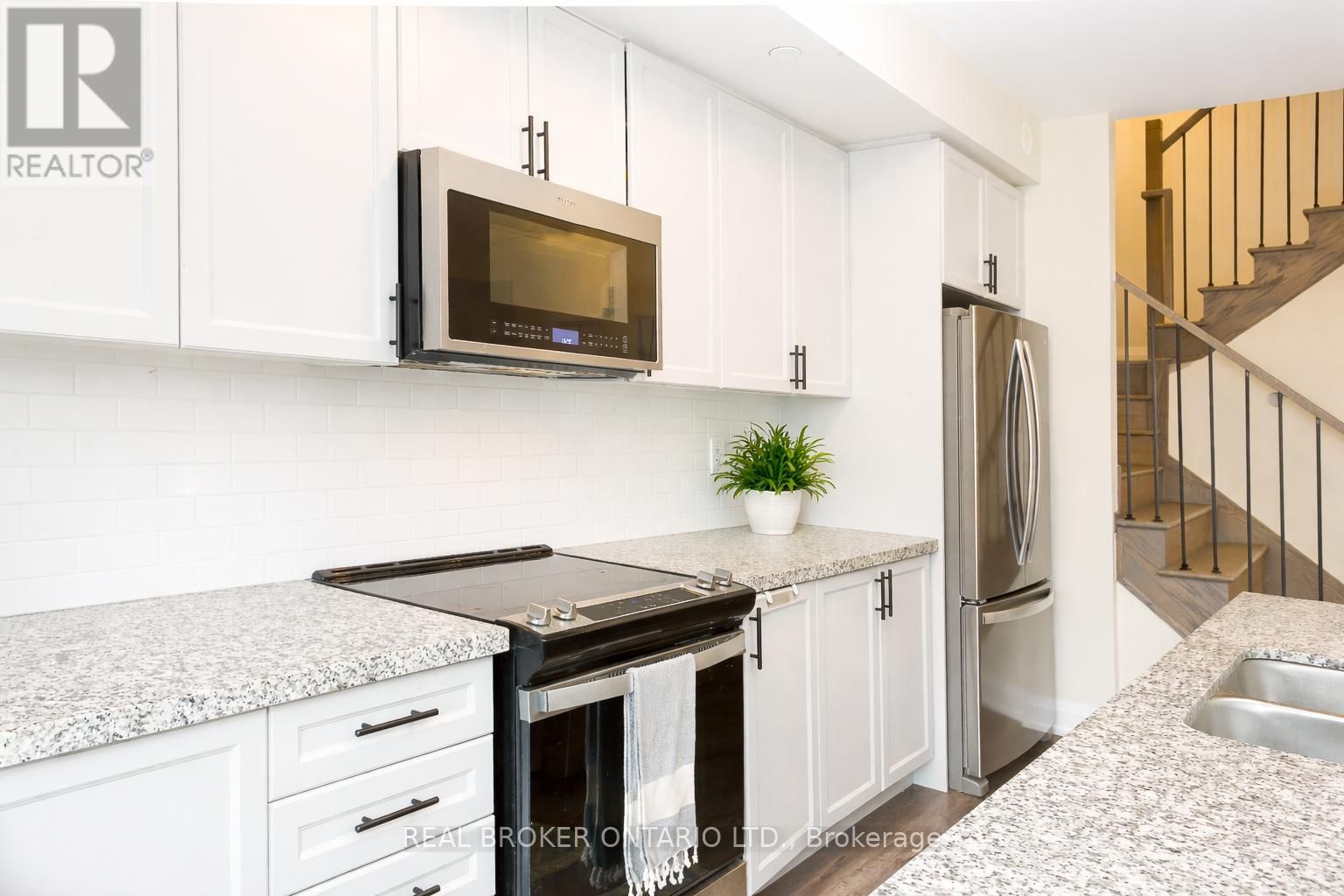 110 - 1593 ROSE WAY Image 2