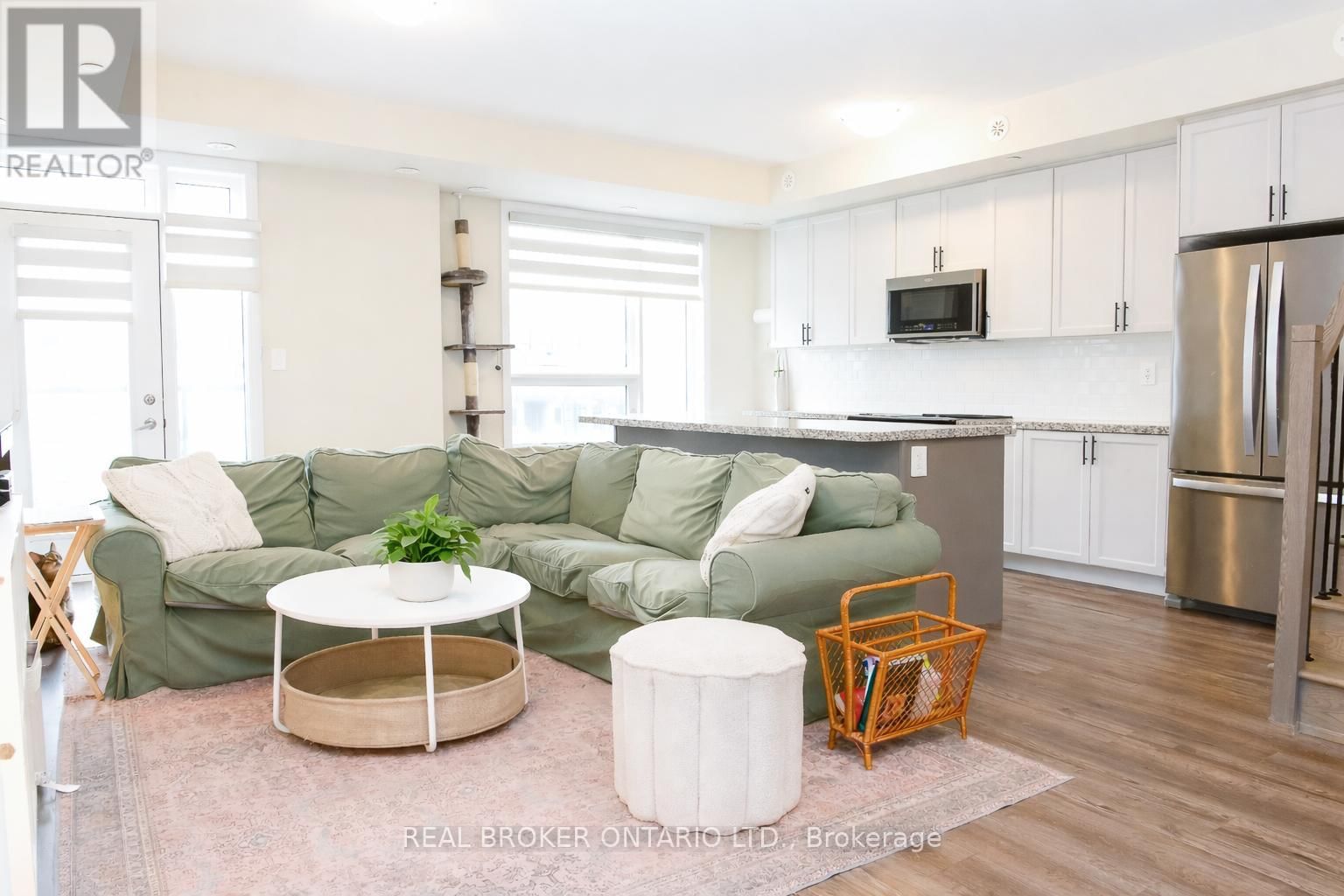 110 - 1593 ROSE WAY Image 8