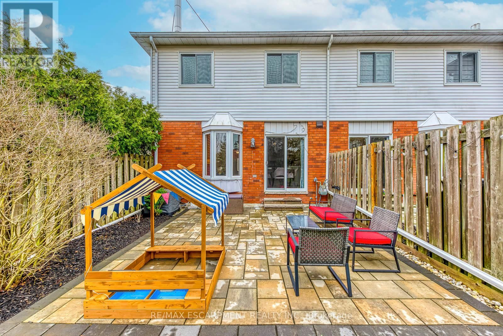 10 - 3115 NEW STREET Image 33