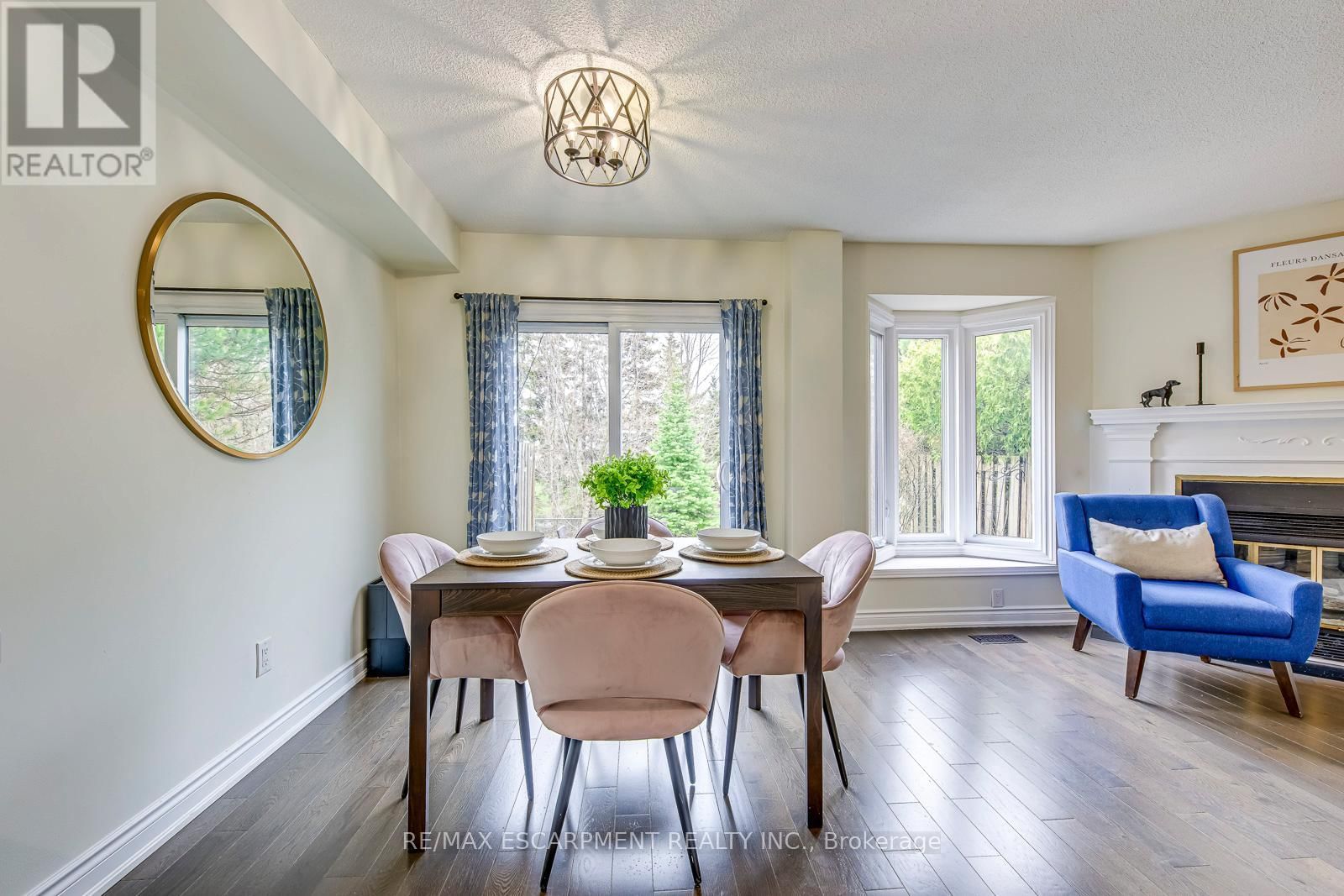 10 - 3115 NEW STREET Image 8