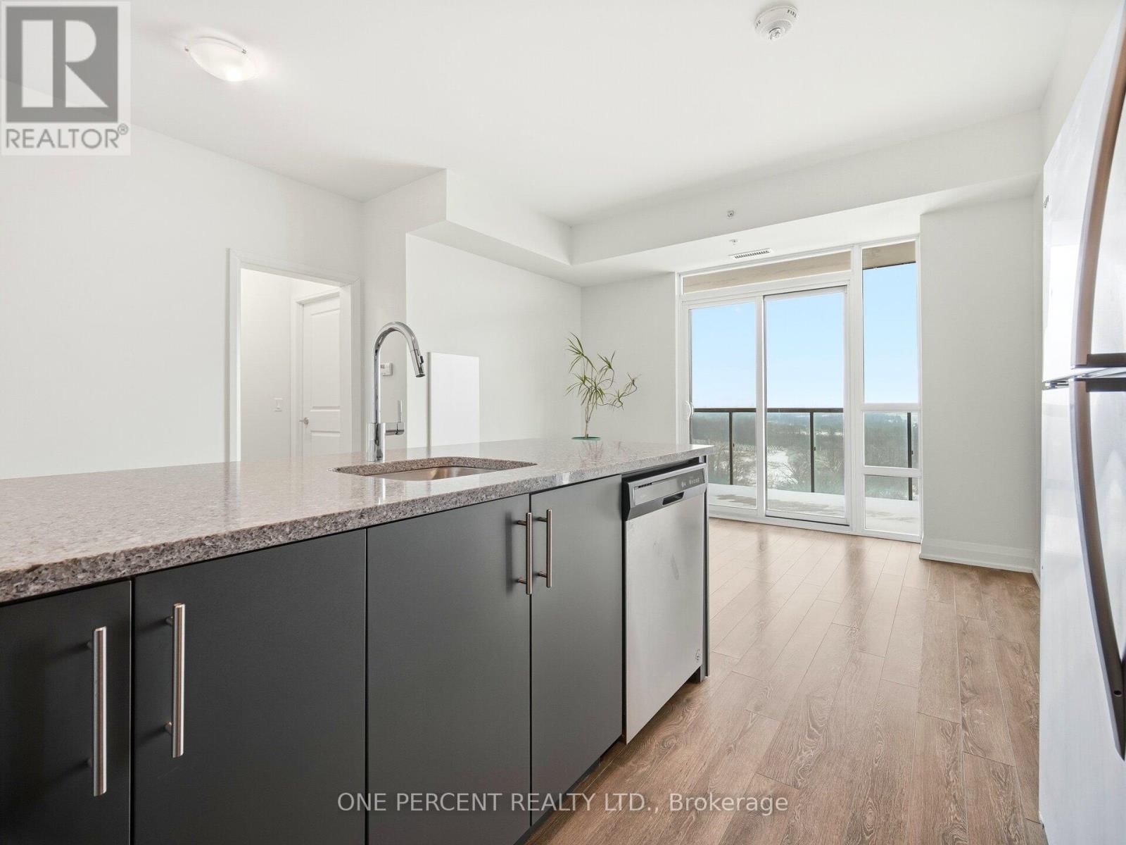 811 - 65 YORKLAND BOULEVARD Image 12