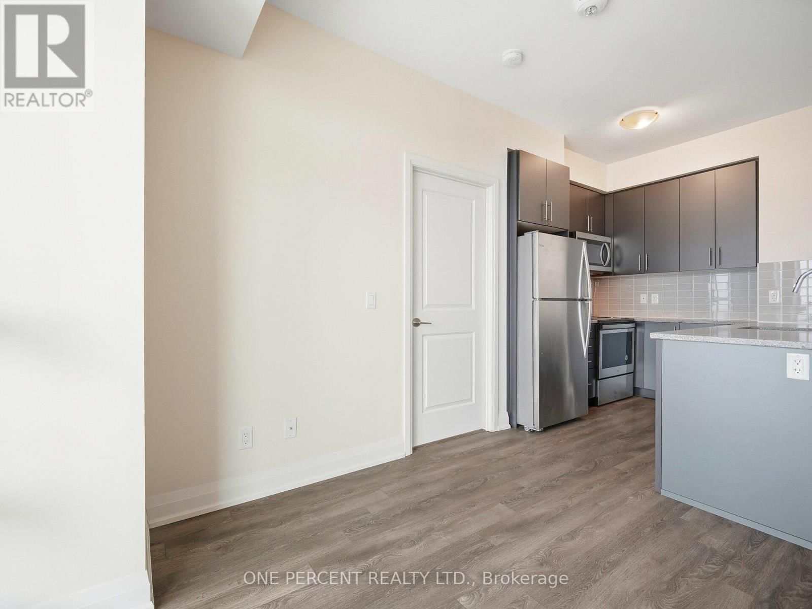 811 - 65 YORKLAND BOULEVARD Image 14