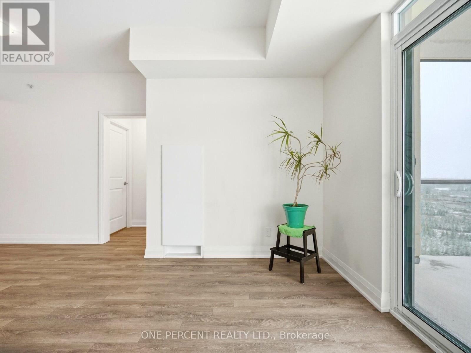 811 - 65 YORKLAND BOULEVARD Image 18