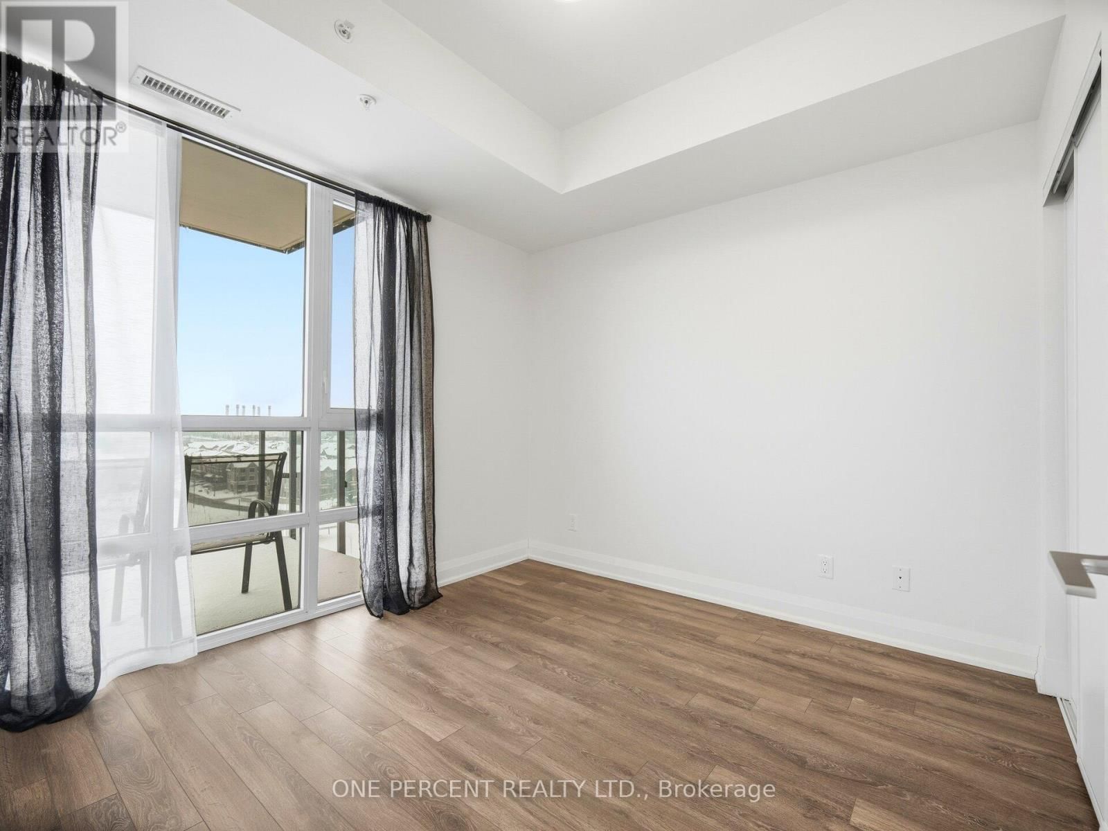 811 - 65 YORKLAND BOULEVARD Image 21