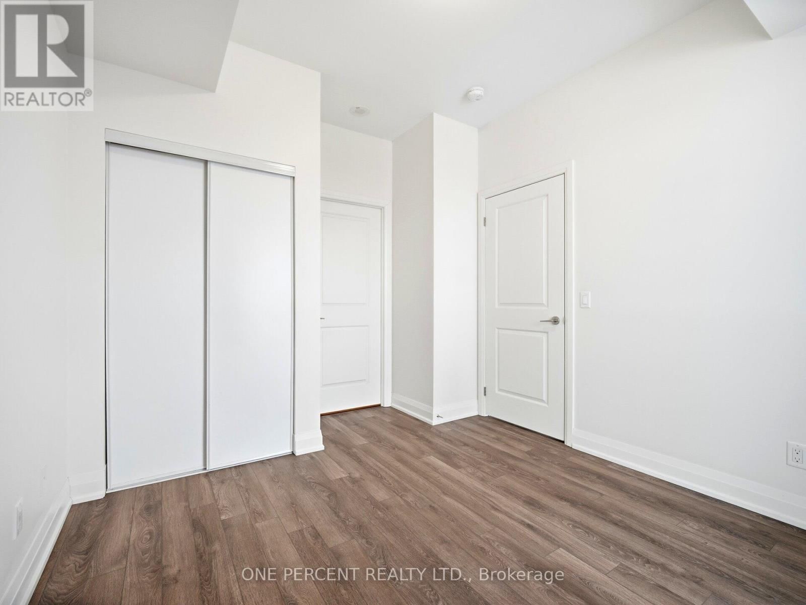 811 - 65 YORKLAND BOULEVARD Image 22