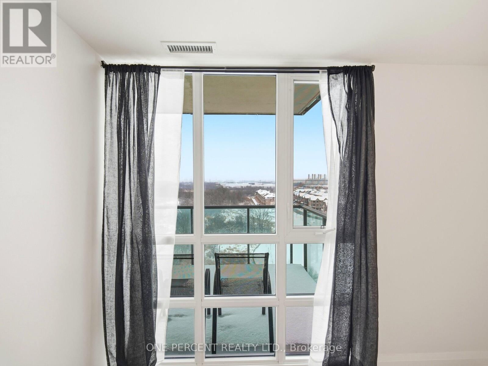 811 - 65 YORKLAND BOULEVARD Image 23