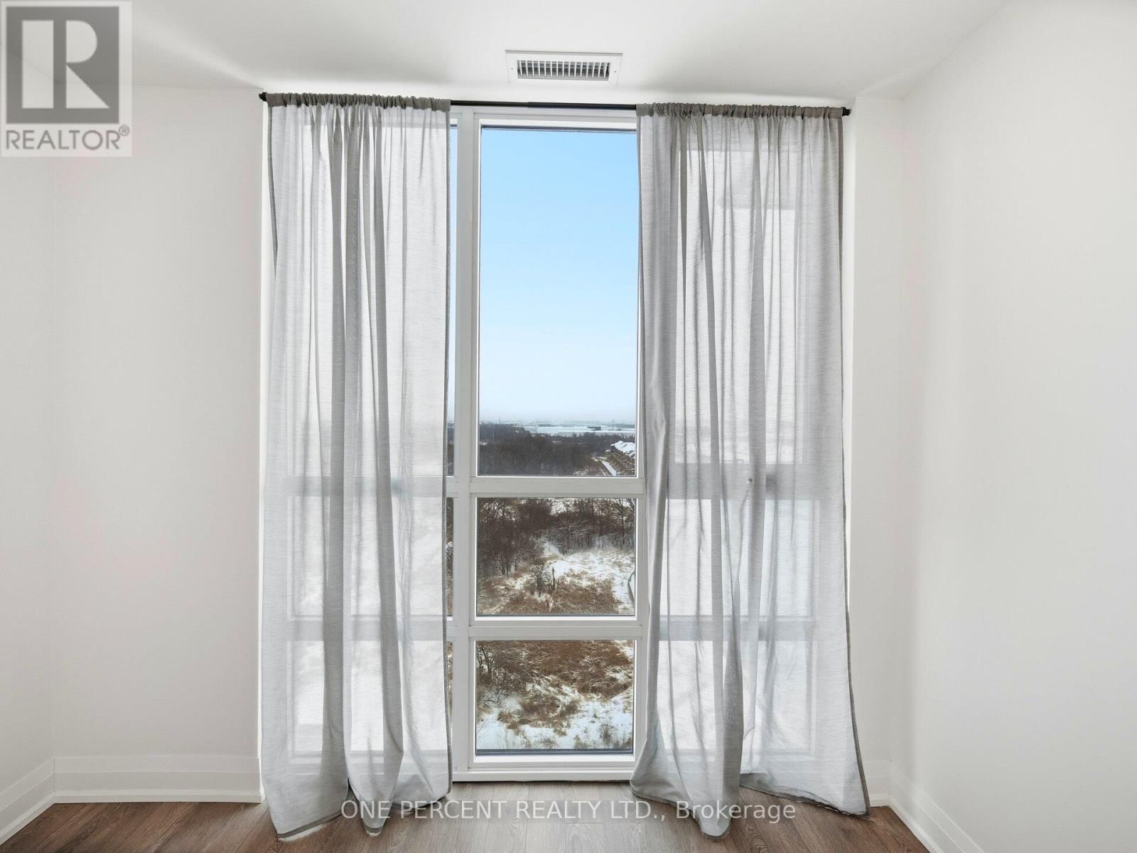 811 - 65 YORKLAND BOULEVARD Image 27