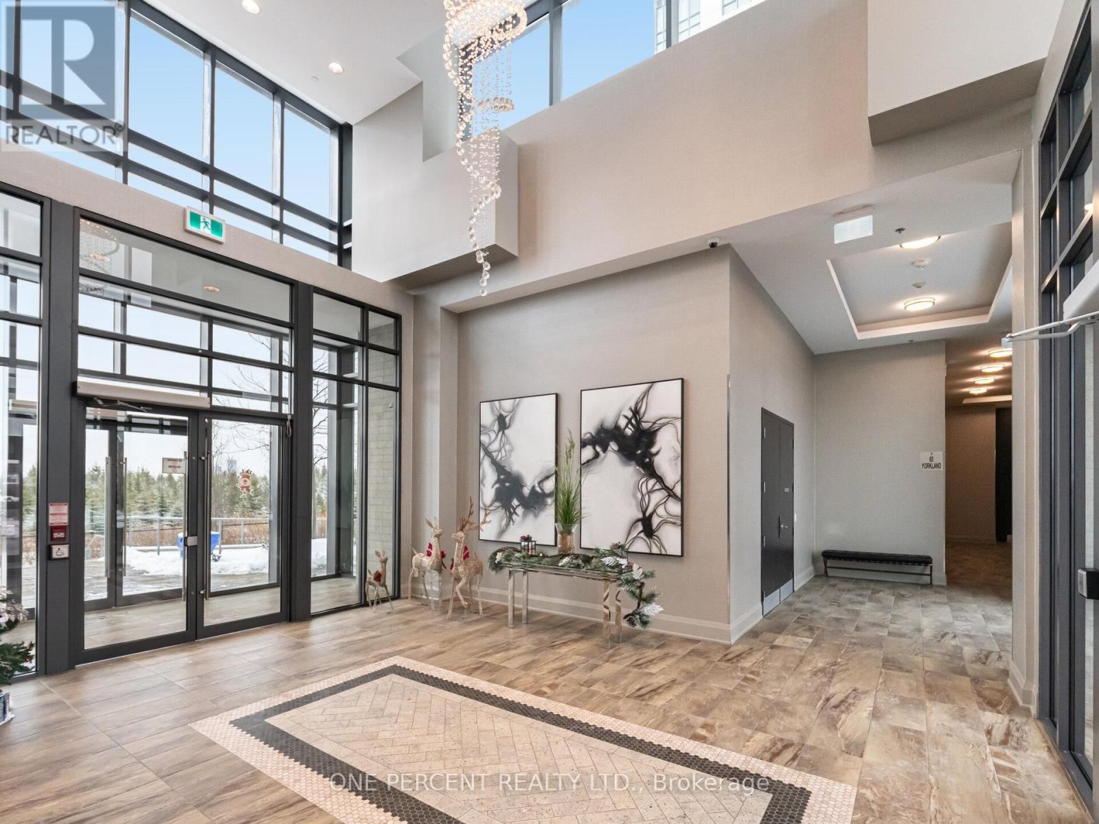 811 - 65 YORKLAND BOULEVARD Image 3