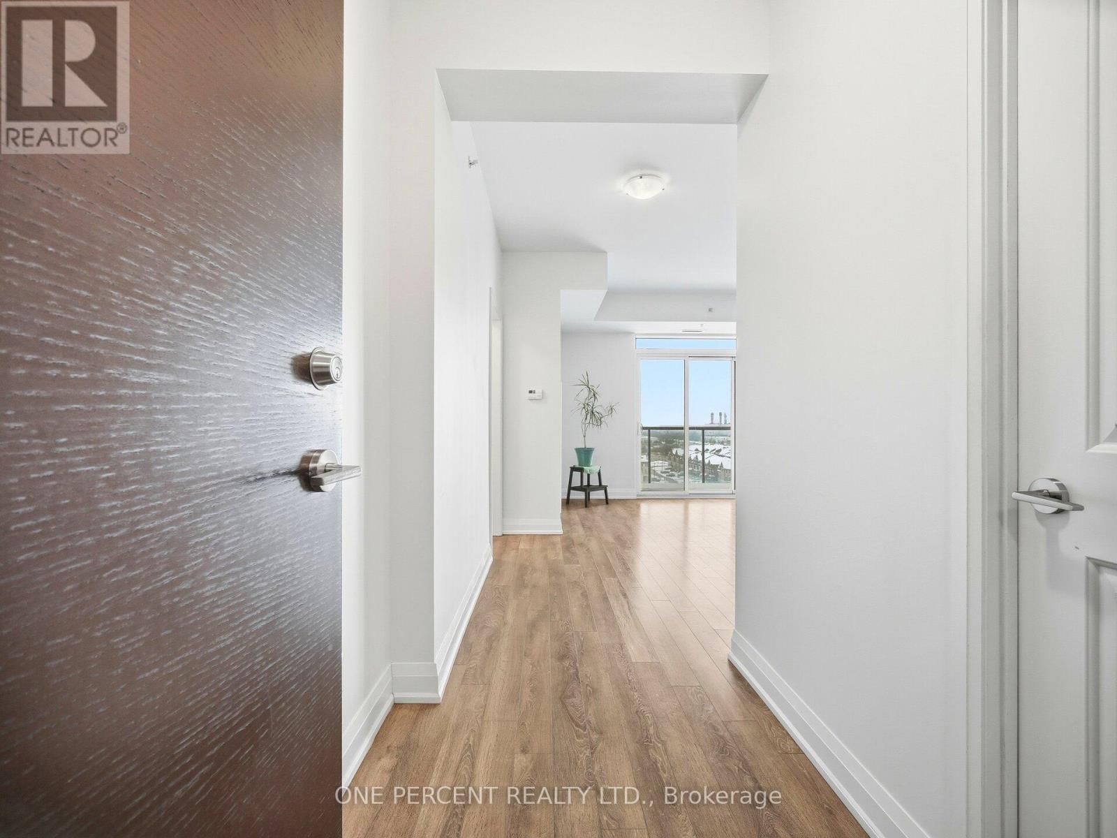 811 - 65 YORKLAND BOULEVARD Image 7