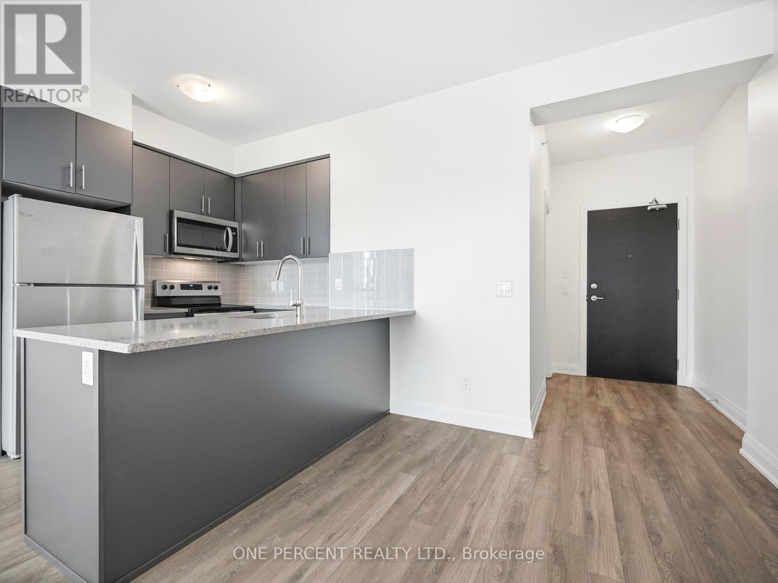 811 - 65 YORKLAND BOULEVARD Image 9