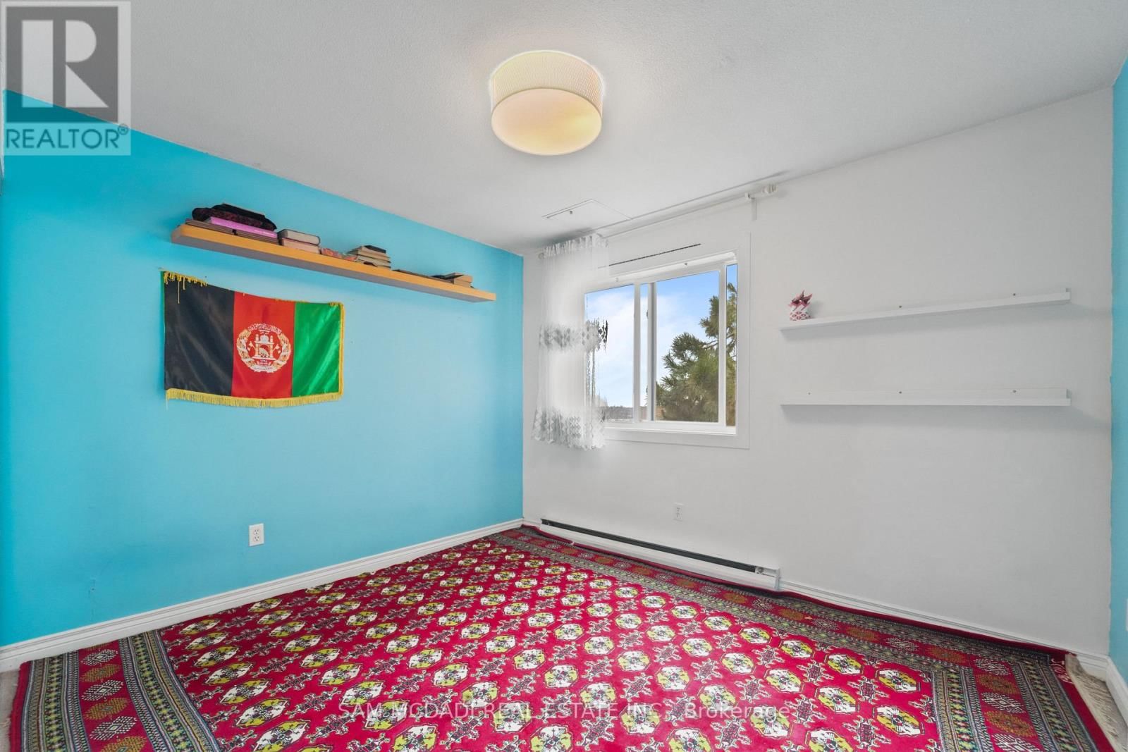 112 - 1050 FALGARWOOD DRIVE Image 19