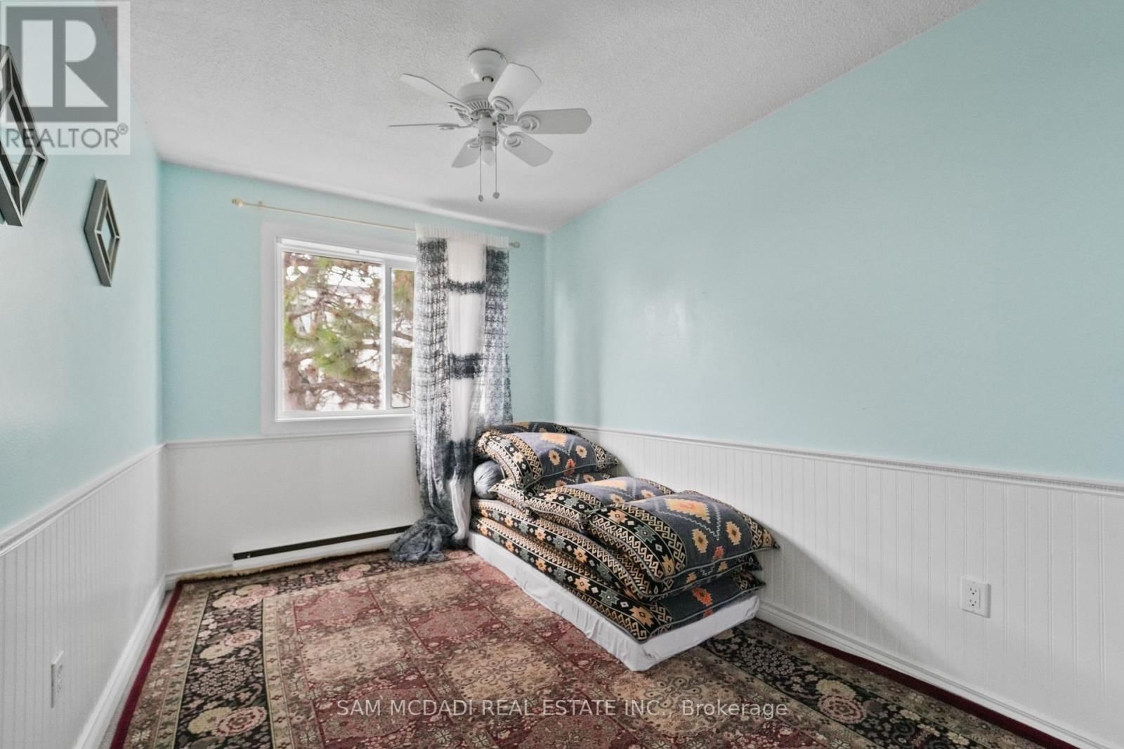 112 - 1050 FALGARWOOD DRIVE Image 22