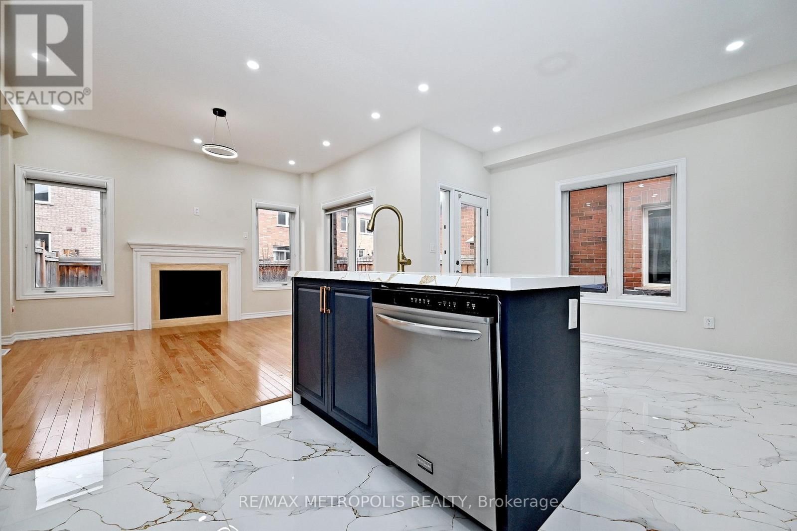 30 WASAGA ROAD Image 20