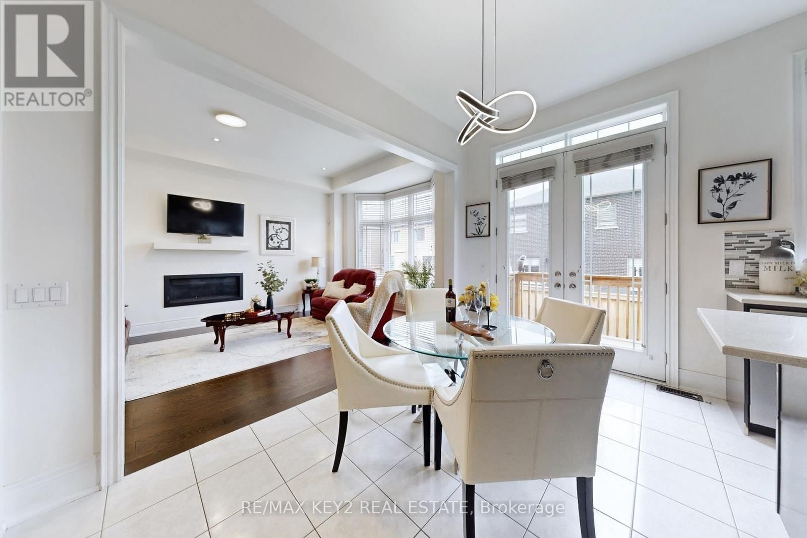 10 LYLE WAY Image 13