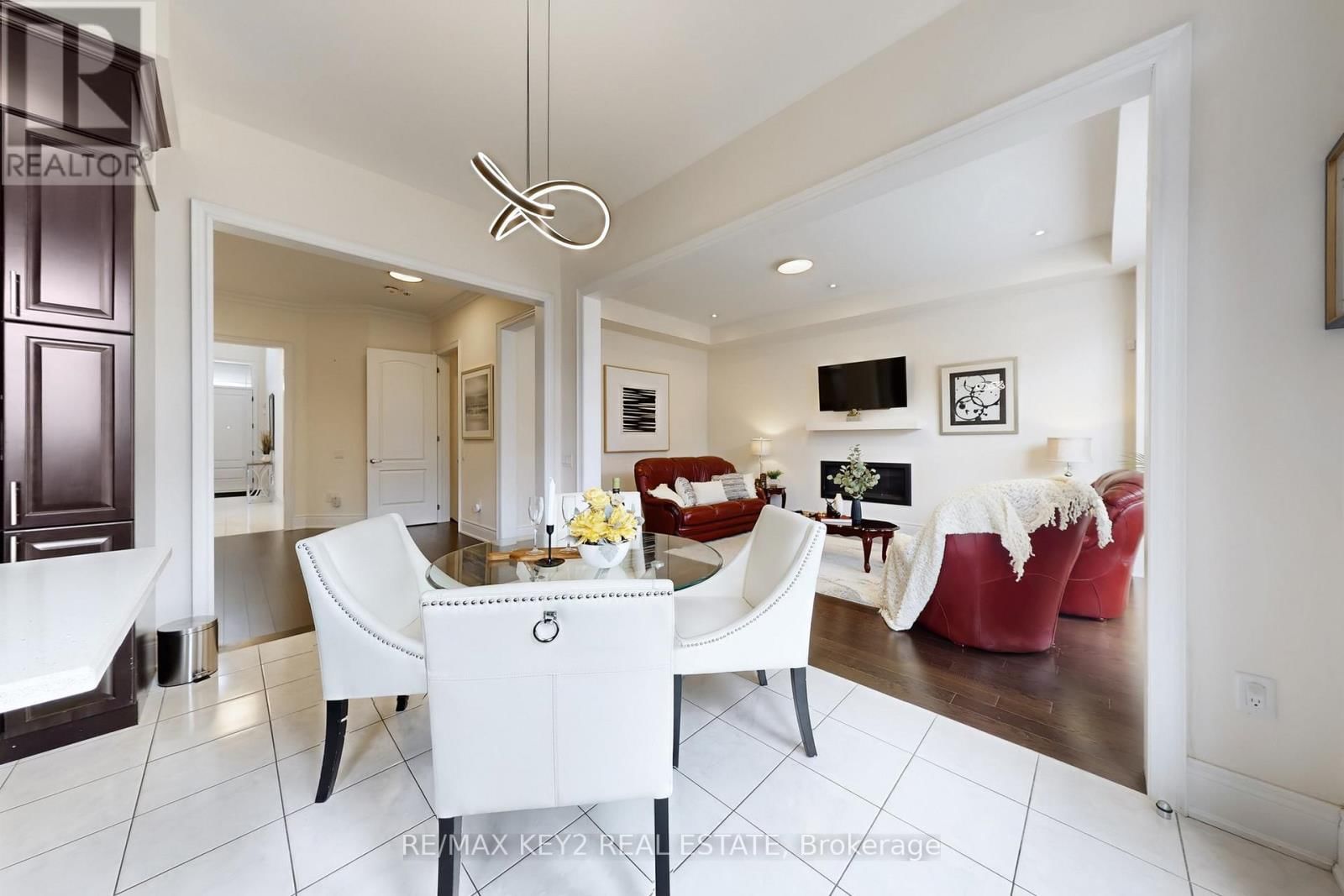 10 LYLE WAY Image 14