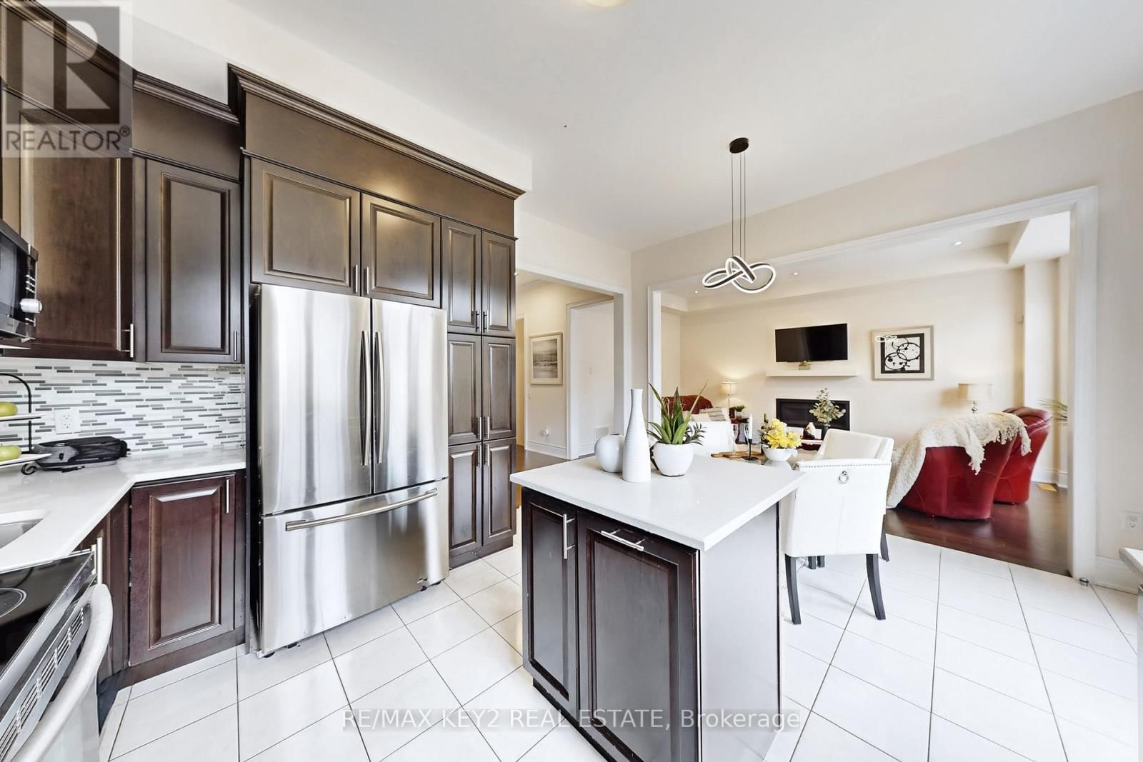 10 LYLE WAY Image 21