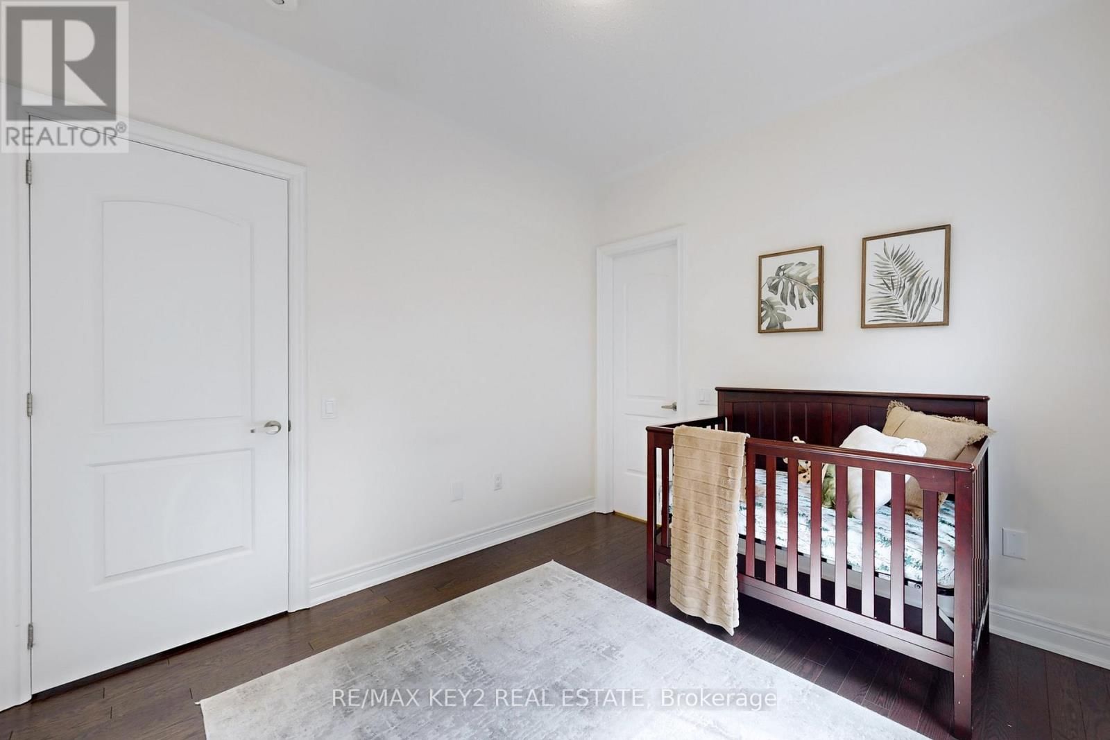 10 LYLE WAY Image 44