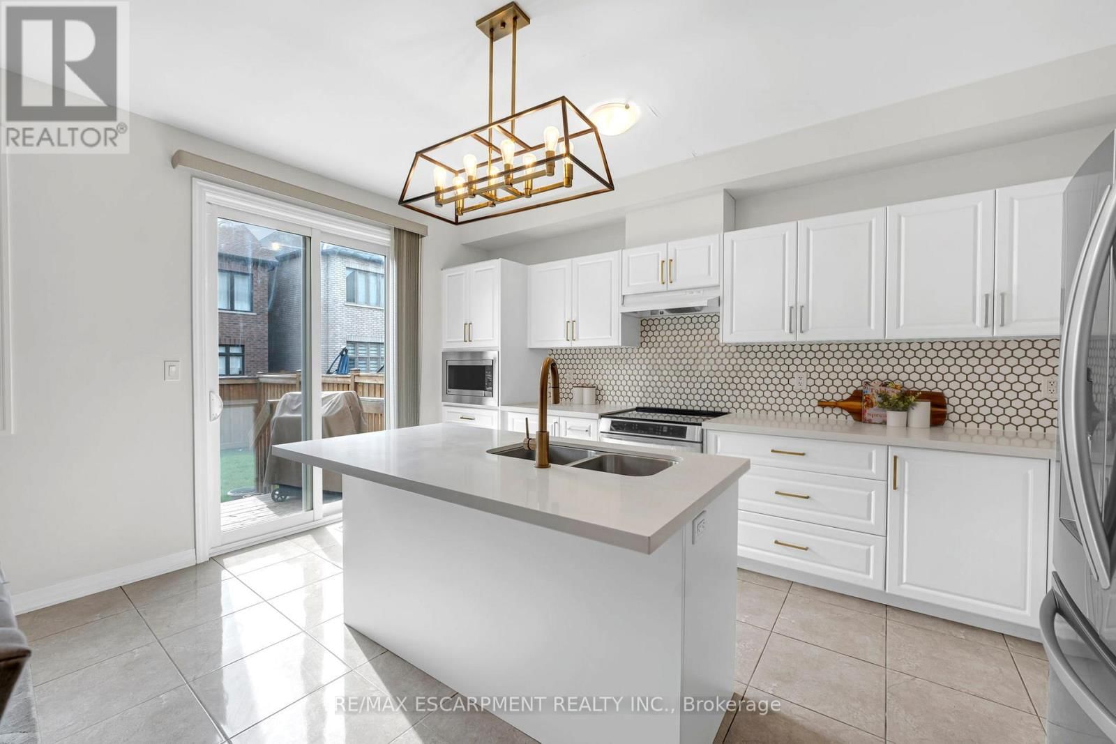 3430 CLAYTON TRAIL Image 17